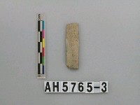 藏品(磨製石器殘片)的圖片